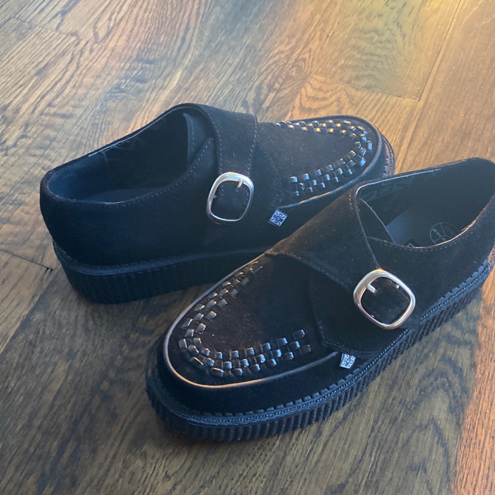 T.U.K platform black shoes